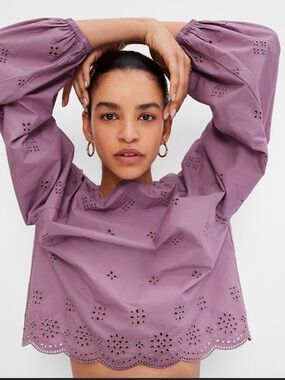 GAP Balloon Sleeve Eyelet Top